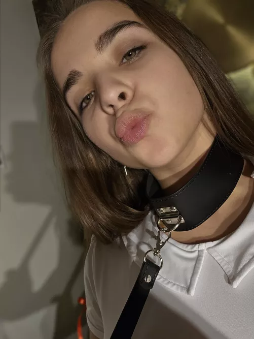 Will you teach me how to properly handle this leash? [F] by FATA_M0RGANA