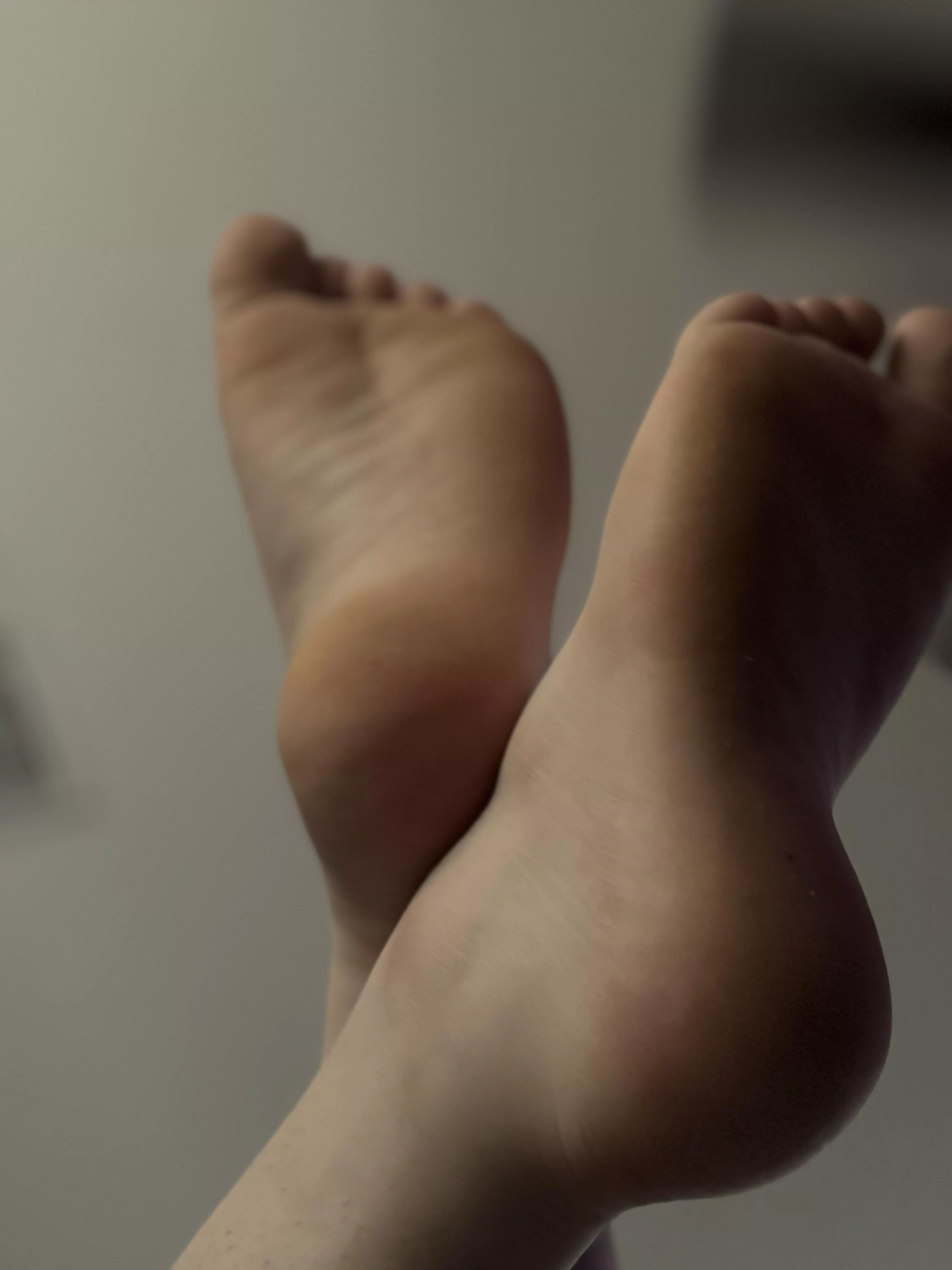 Worship them posted by TheTransfemmeFoot