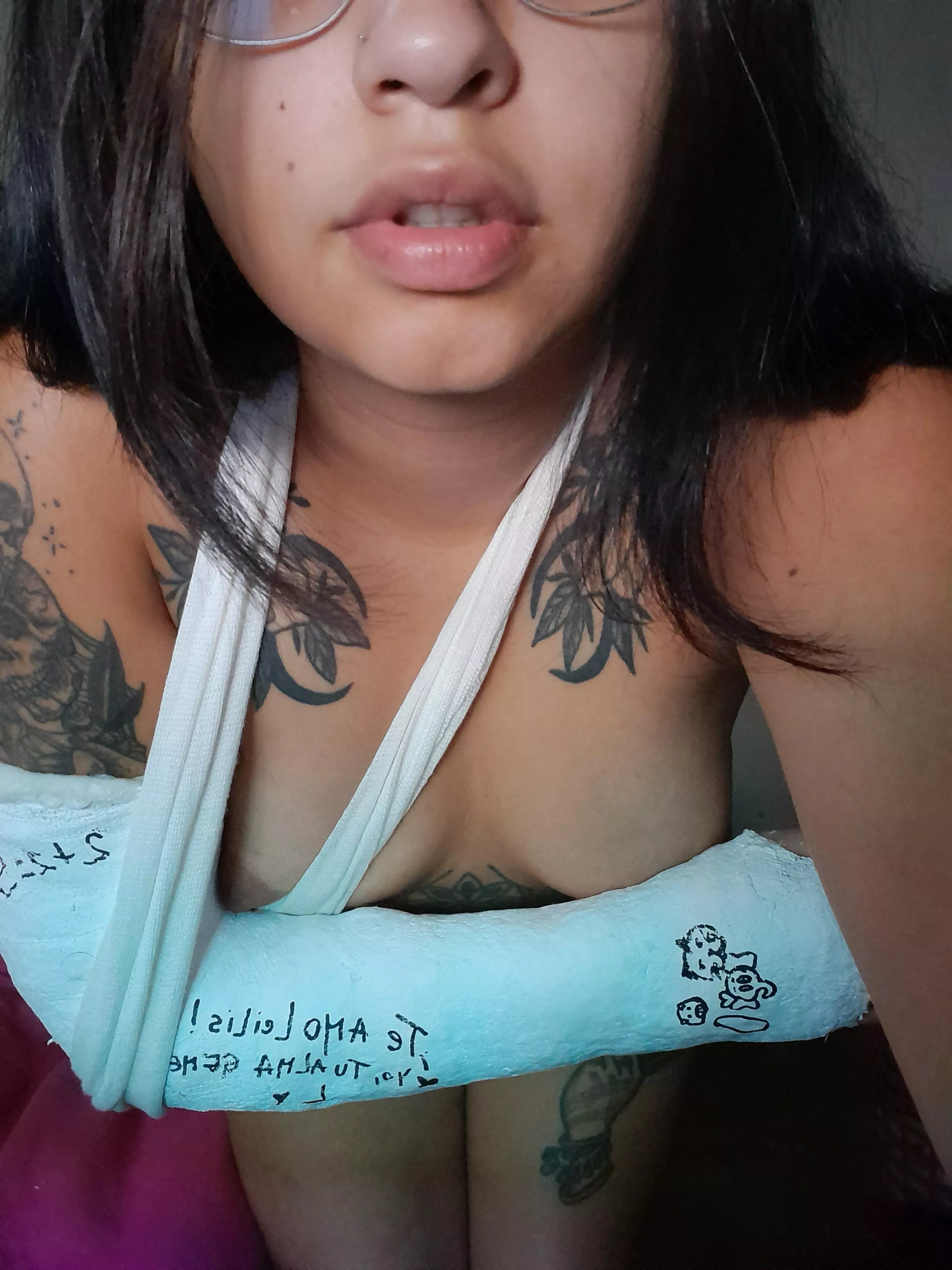 Would u still hit from the back even with my arm like this? posted by putamistica