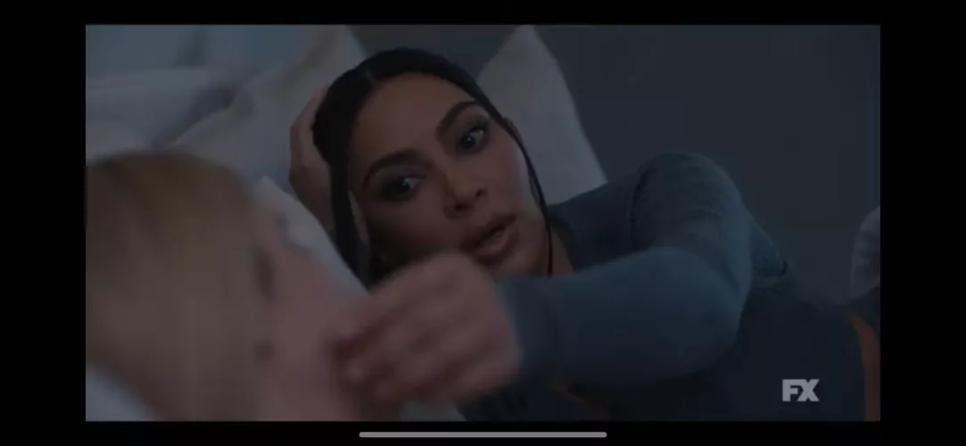 Y’all seen the new movie she’s in kissing that girl ? by geotsm