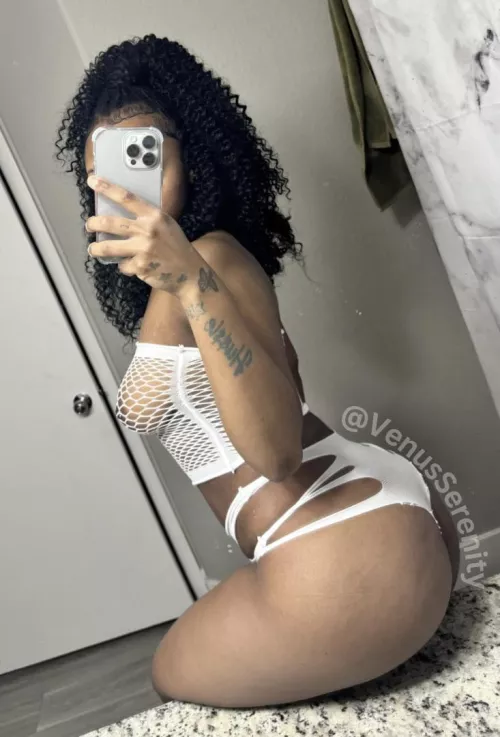 Bend me over the counter? by VenusSerenity