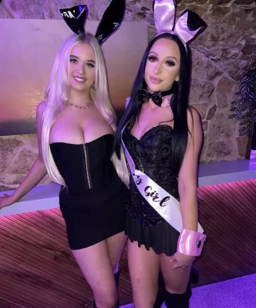 Blonde or brunette?  by Rare_Lingonberry4806