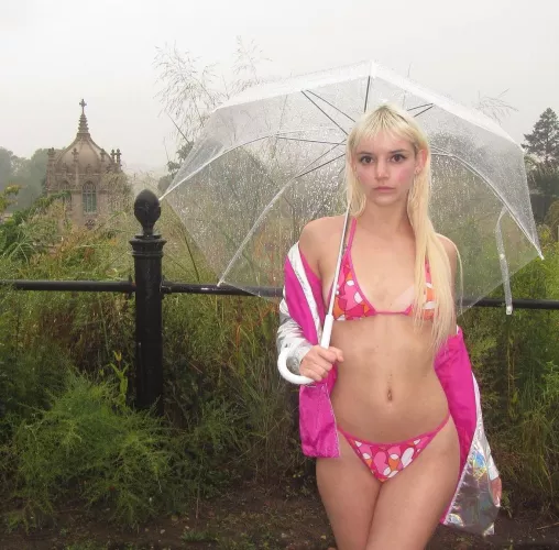 Cum showers anyone? by TheSluttyKitten456