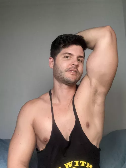 Do you prefer with hair or shaved? by Erosdick23cm