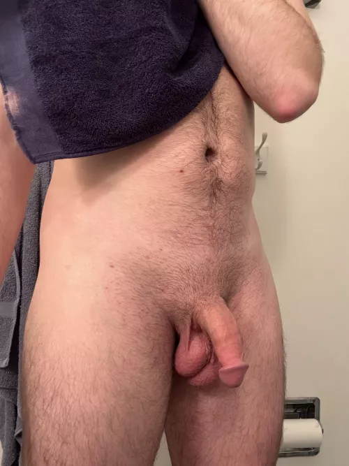 dry me off & watch me get hard  by didick19