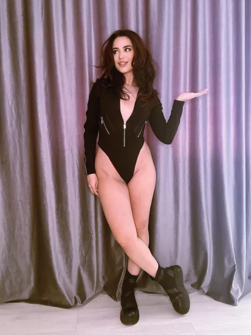 Every inch of me burns with desire. by tw_231