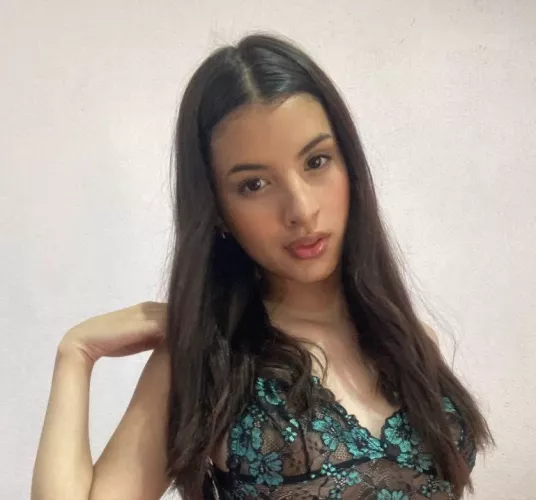 Feeling like a mix between a hot mess and a selfie queen @ by ImVioletRose