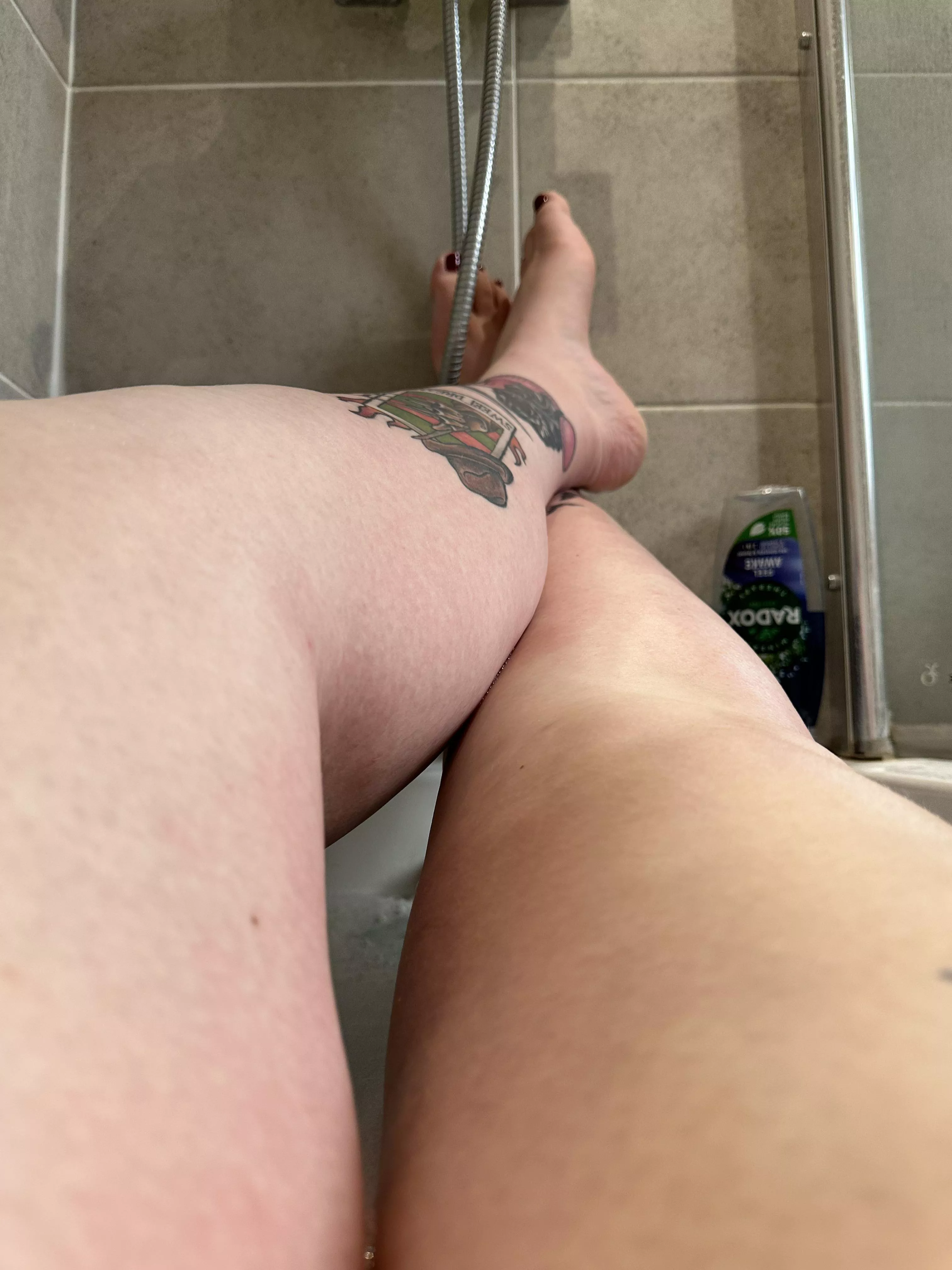 Foot Rub posted by Goddess-JJ