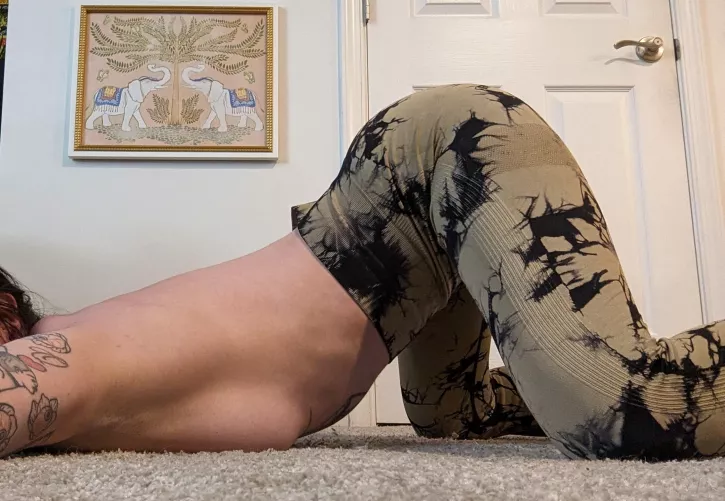 Fuck me from behind, just like this by Motziee