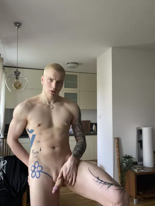 great lighting, right? by FluffyEnthusiasm8688