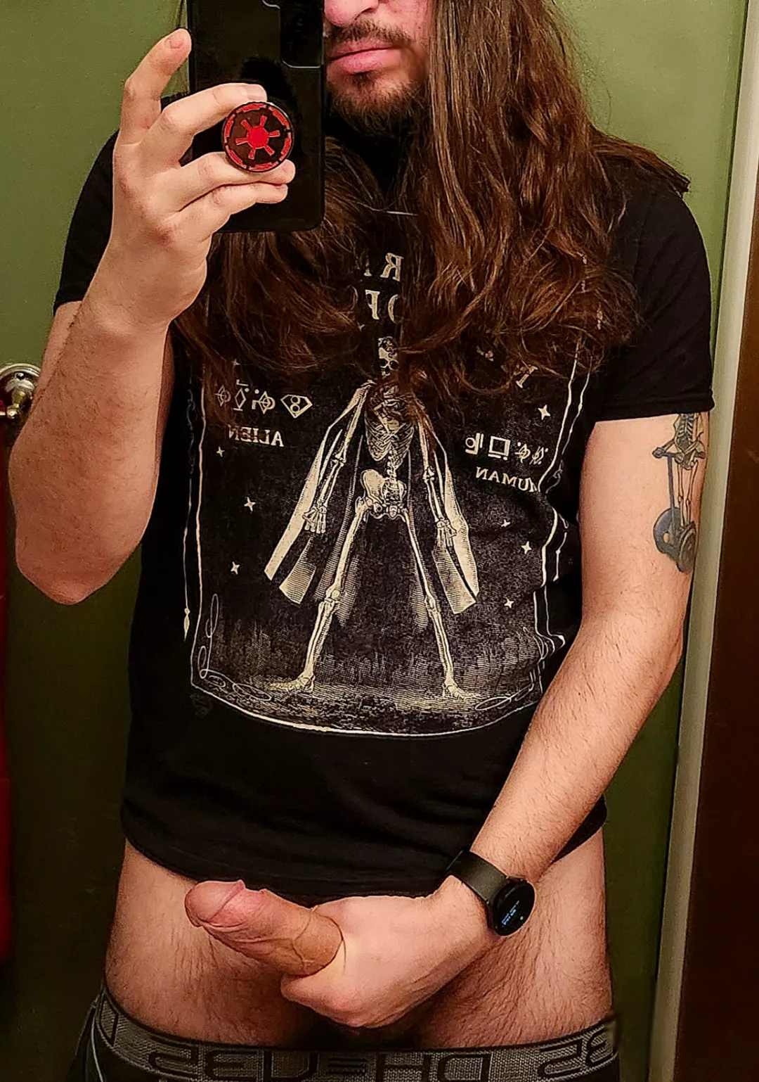 Happy Tuesday, night owls. posted by Greylour