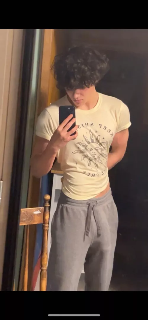 How’s the sweatpants  by Elijah_0669