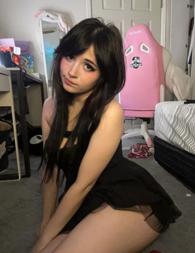 I get so wet and horny when a man twice my age calls me a sexy babygirl posted by Pair-Worried