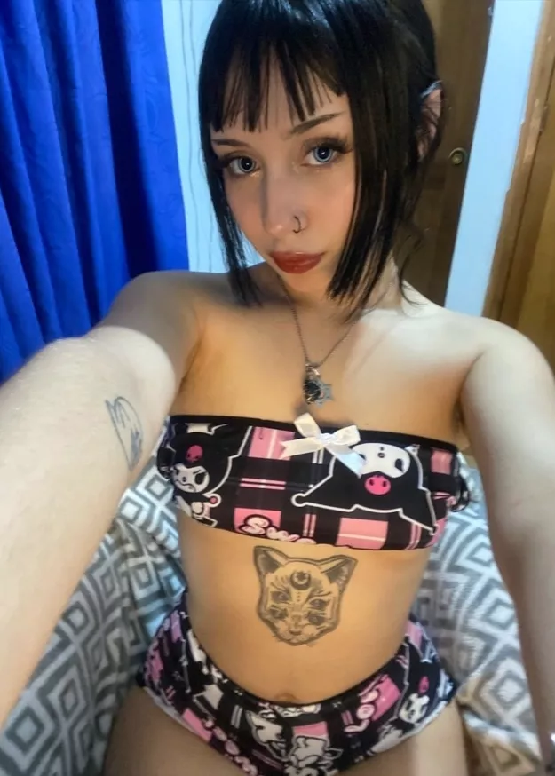 I know you prefer big boobs, but do you think I'm sexy even though I have small boobs? posted by RyzenStar