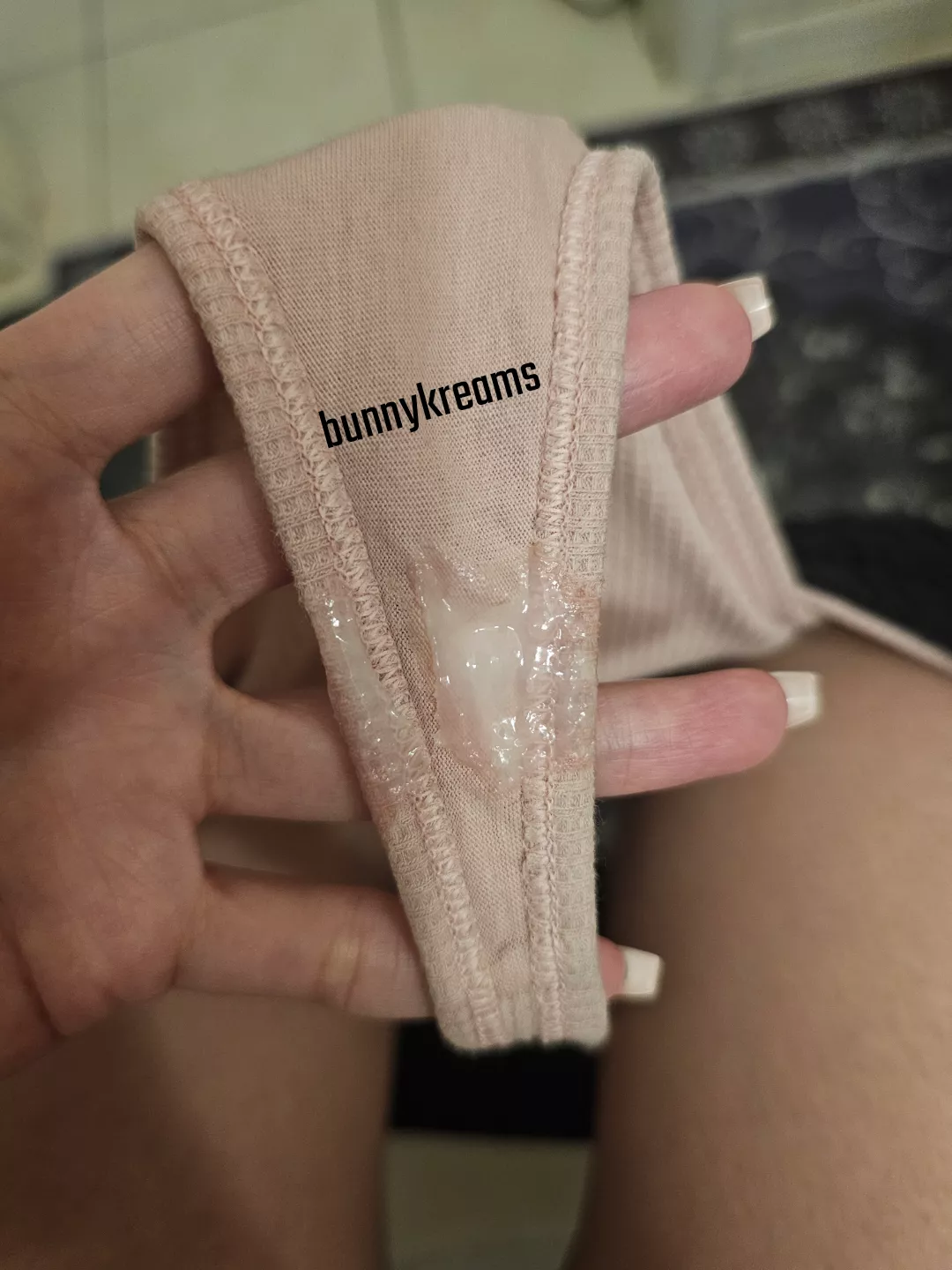 I'm ovulating, want a lick? posted by bunnykreamss