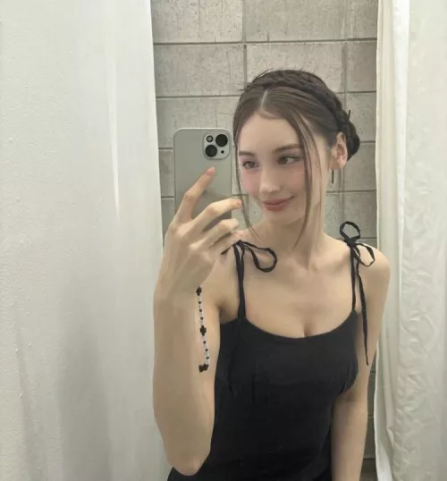 is she ur type?  by devilndaisies