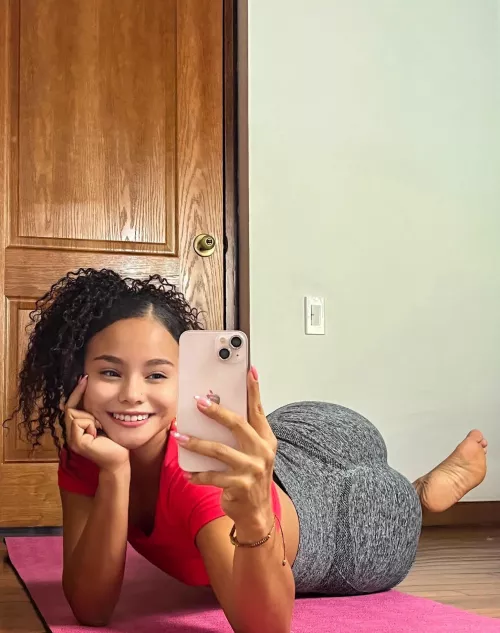 Just a taste of what you could have... by Miss_Kittya