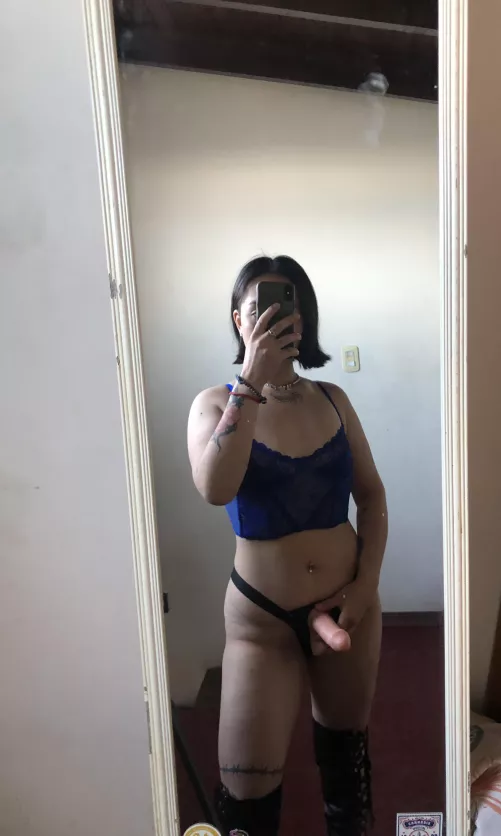 Kneel before me by Xloveagusx