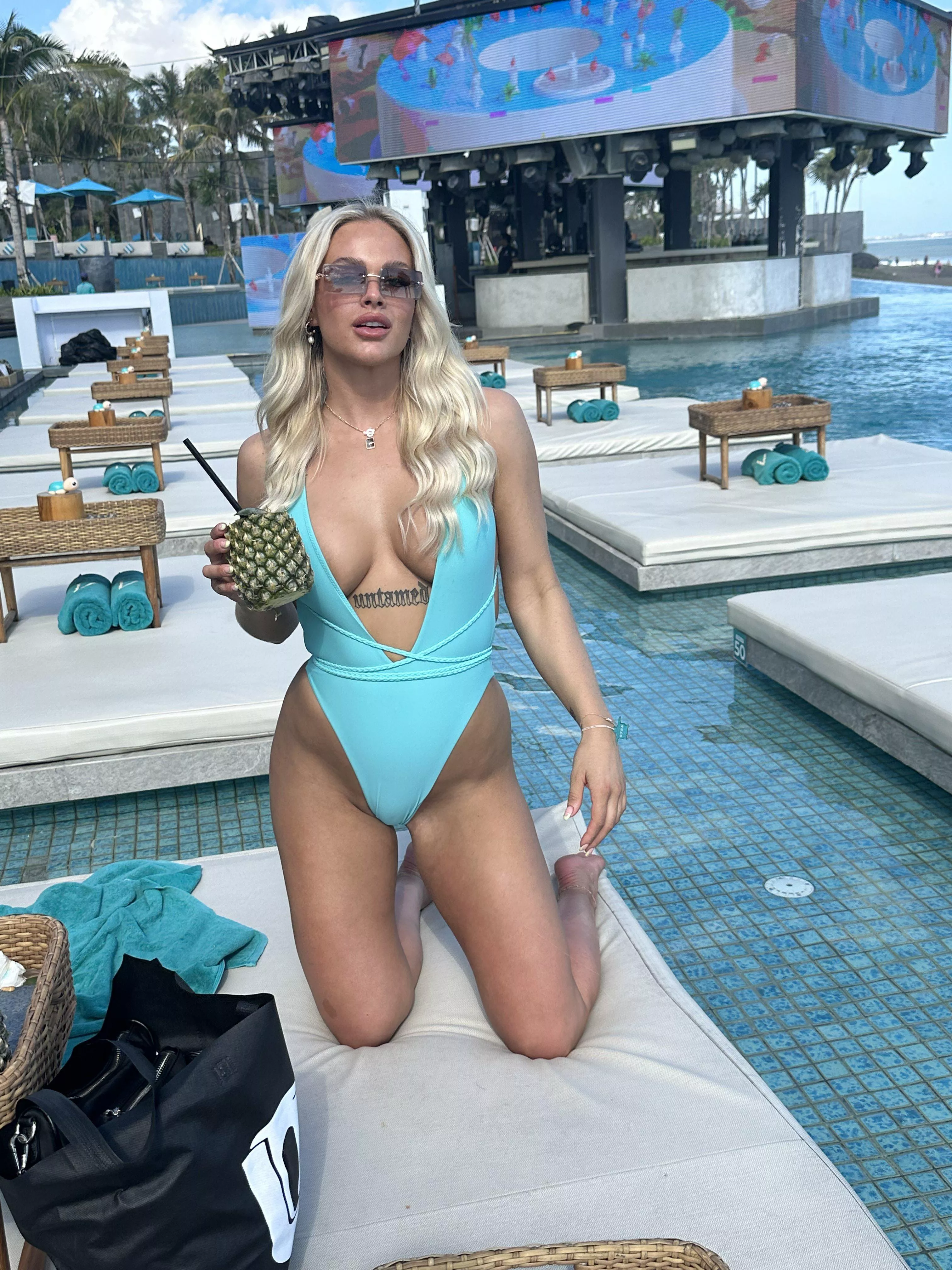 Let's explore each other's bodies for the first time posted by fan1905