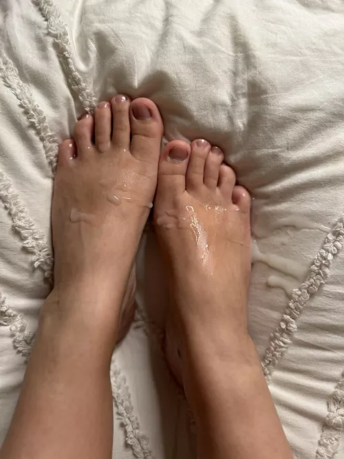 love to rub cum in like moisturiser (oc) by mummymia1