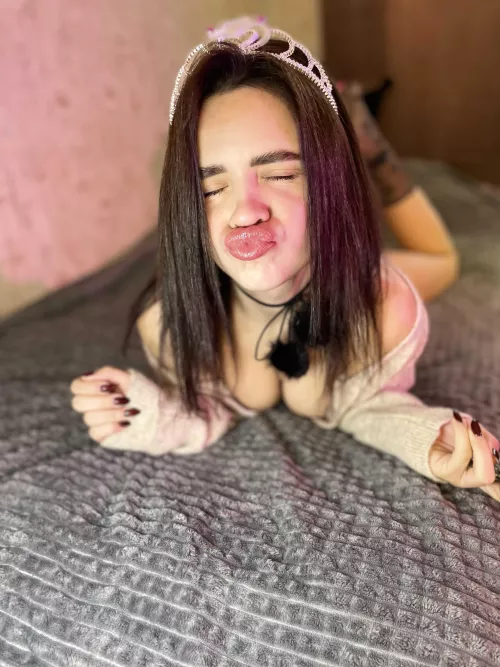 Princesses are sometimes capricious by Queen_Voluptuousness