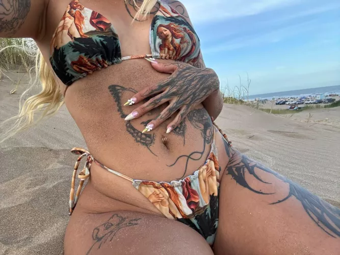 Simple but gorgeous by internetkinksk