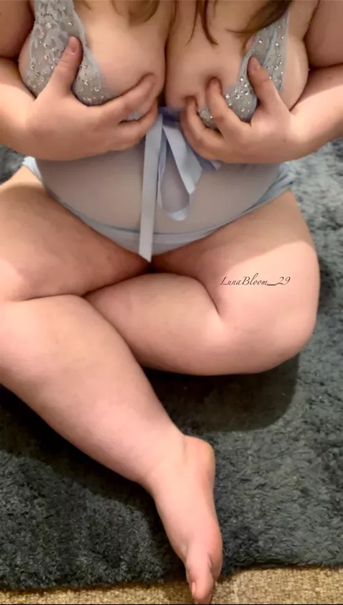 Squishy = beautiful. by LunaBloom_29