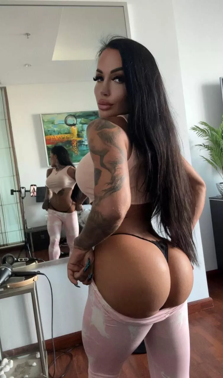 Wanna see what's under my yoga pants? posted by Allegra_Brunnet