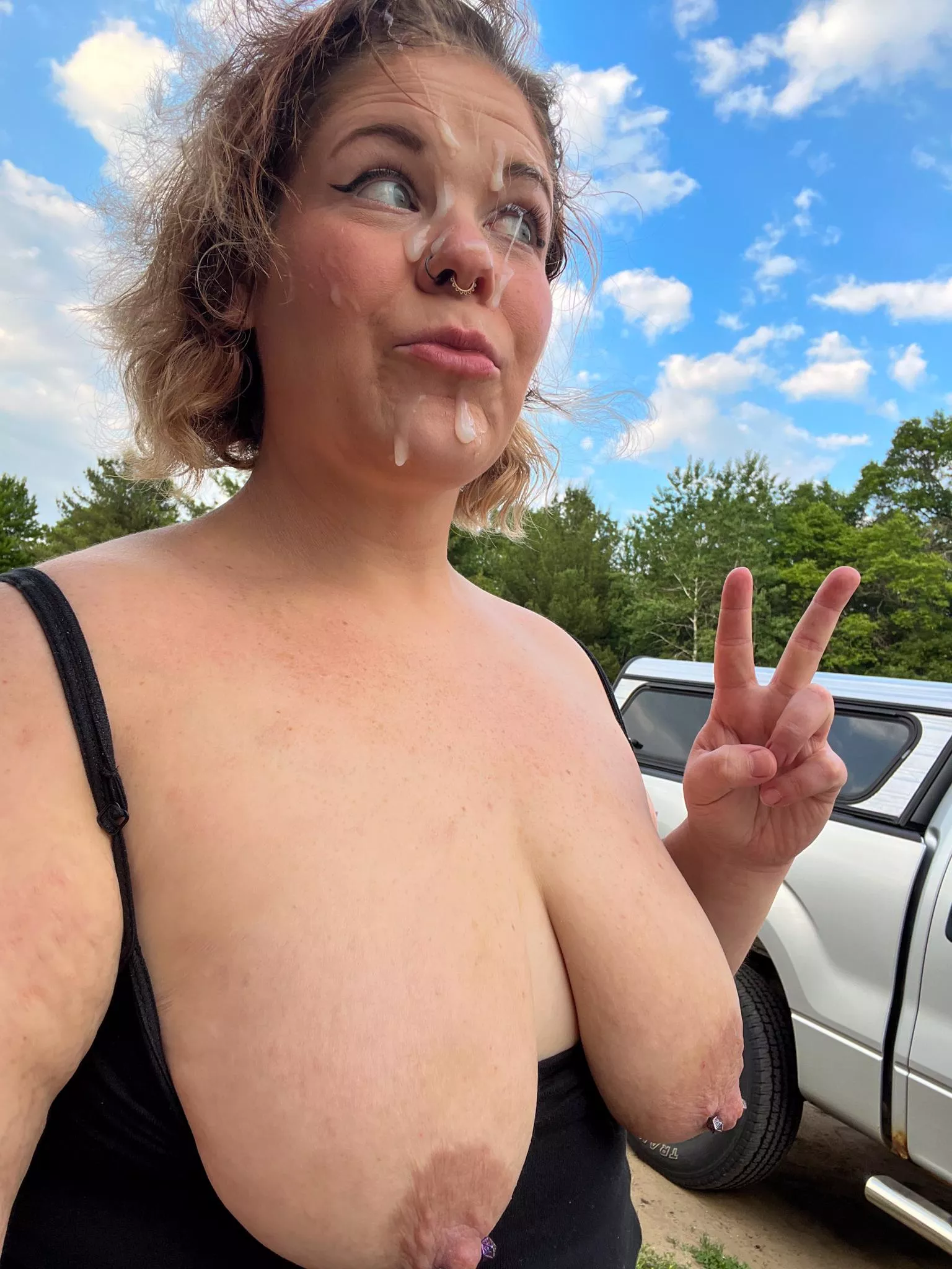 Warm Weather coming so outdoor facials are too! posted by Kindlenark