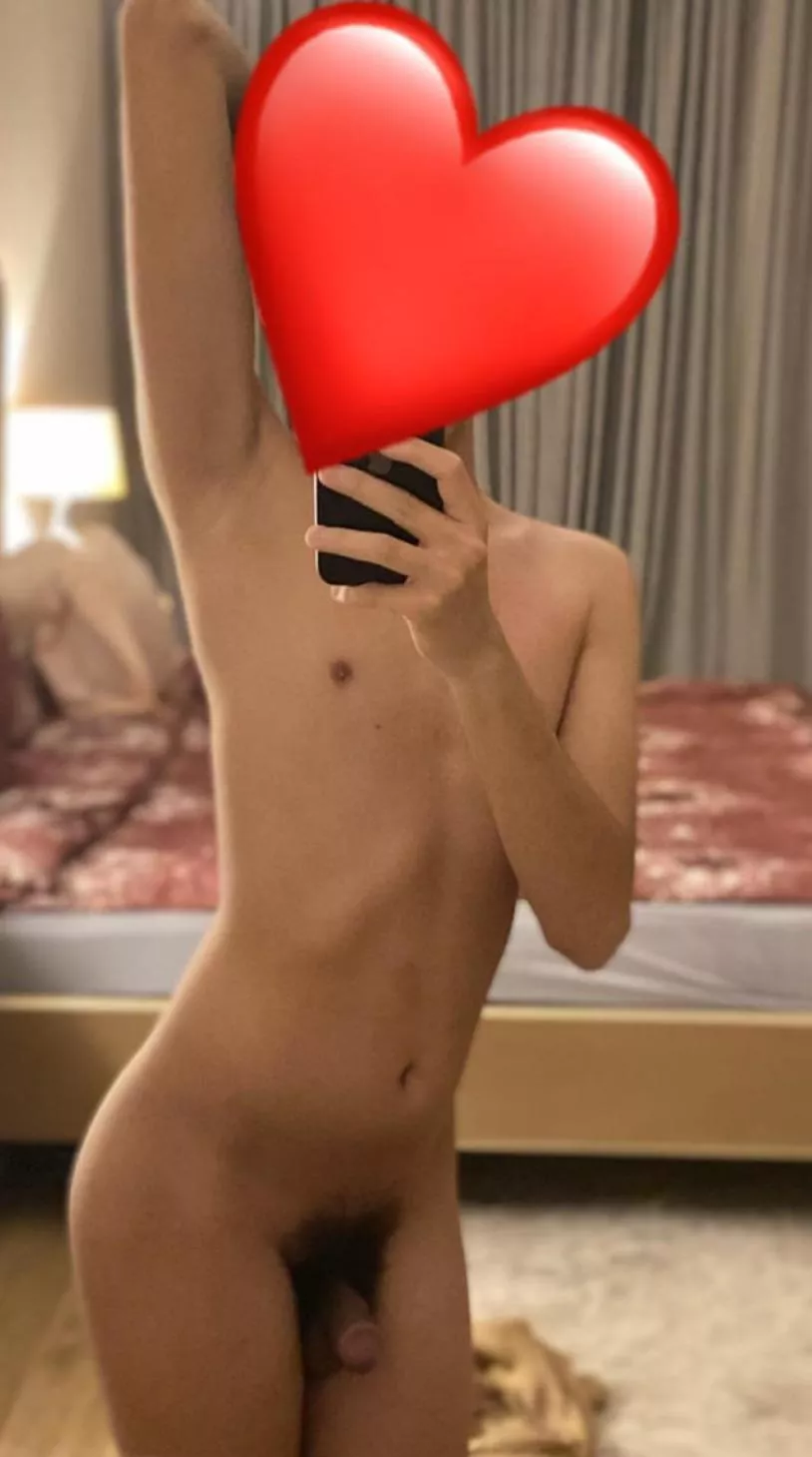 What would you do if You found me in your room like this 😏 posted by YazFave