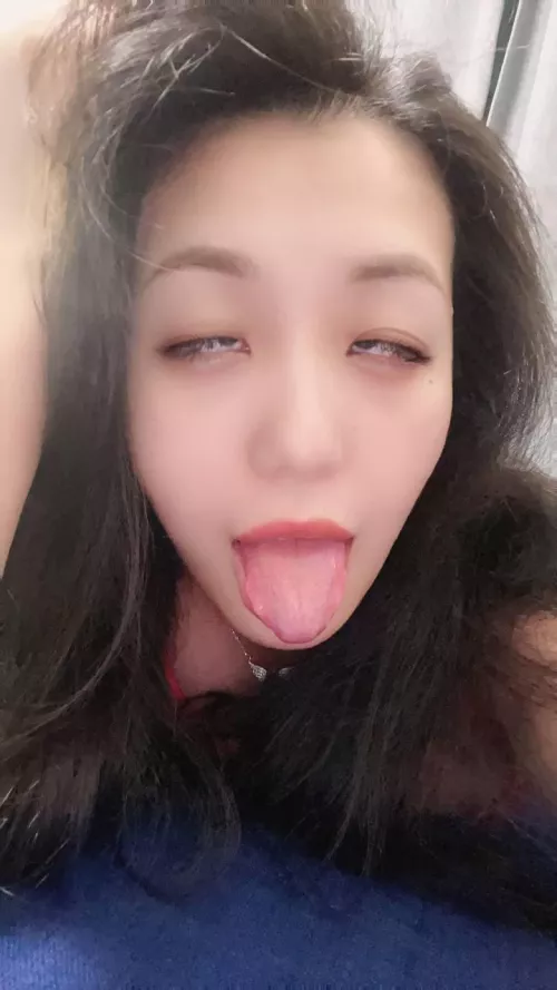 When you enter me, my face is like this. by PrettyHotAmazing