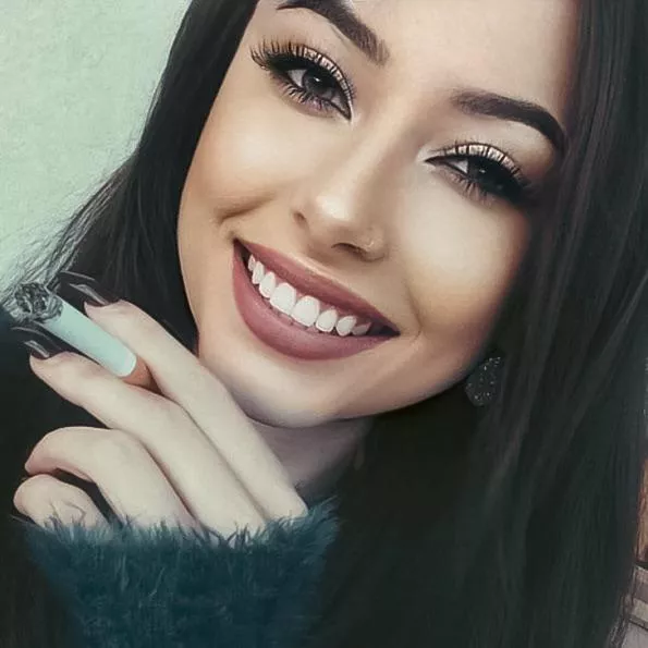 Women who smoke prioritize their own happiness  posted by darkpoetries