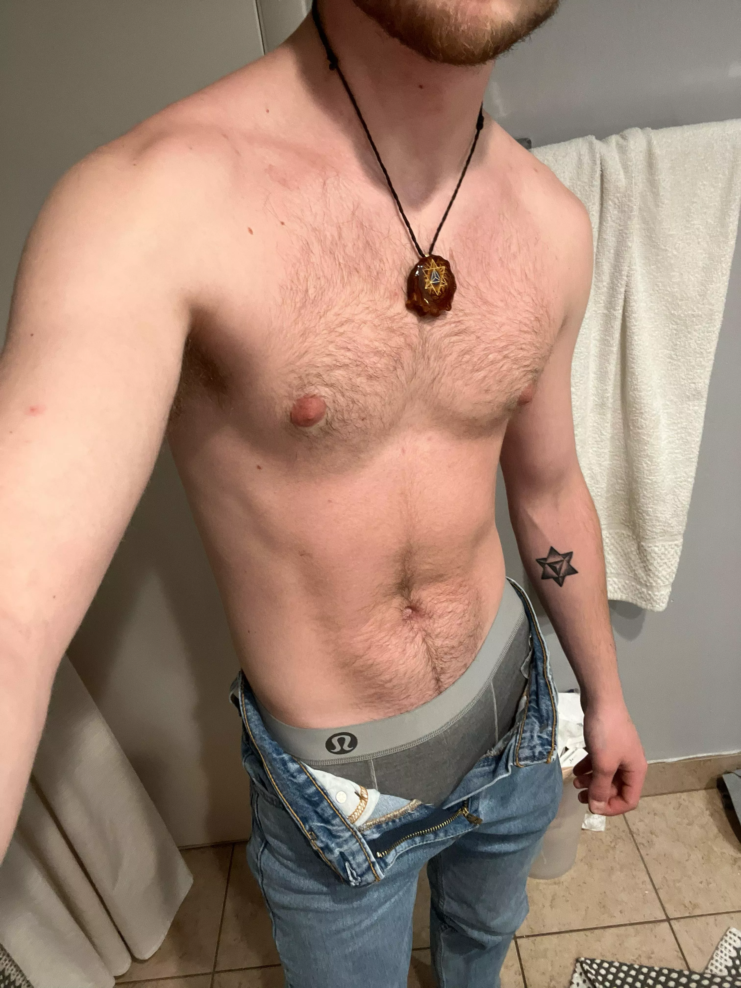 19 any fit bros dm me posted by Exciting-Lion-1153