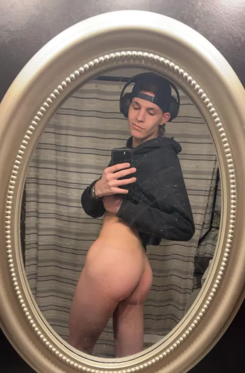 19, Smash or Pass? 🤪 by Tiny-Pace-6890