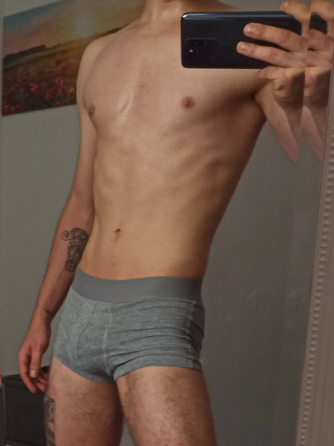 22 big cock top looking for OLDER bottoms with good ass to pound. be fit and masculine. sc: guygonewild00 posted by xplsman