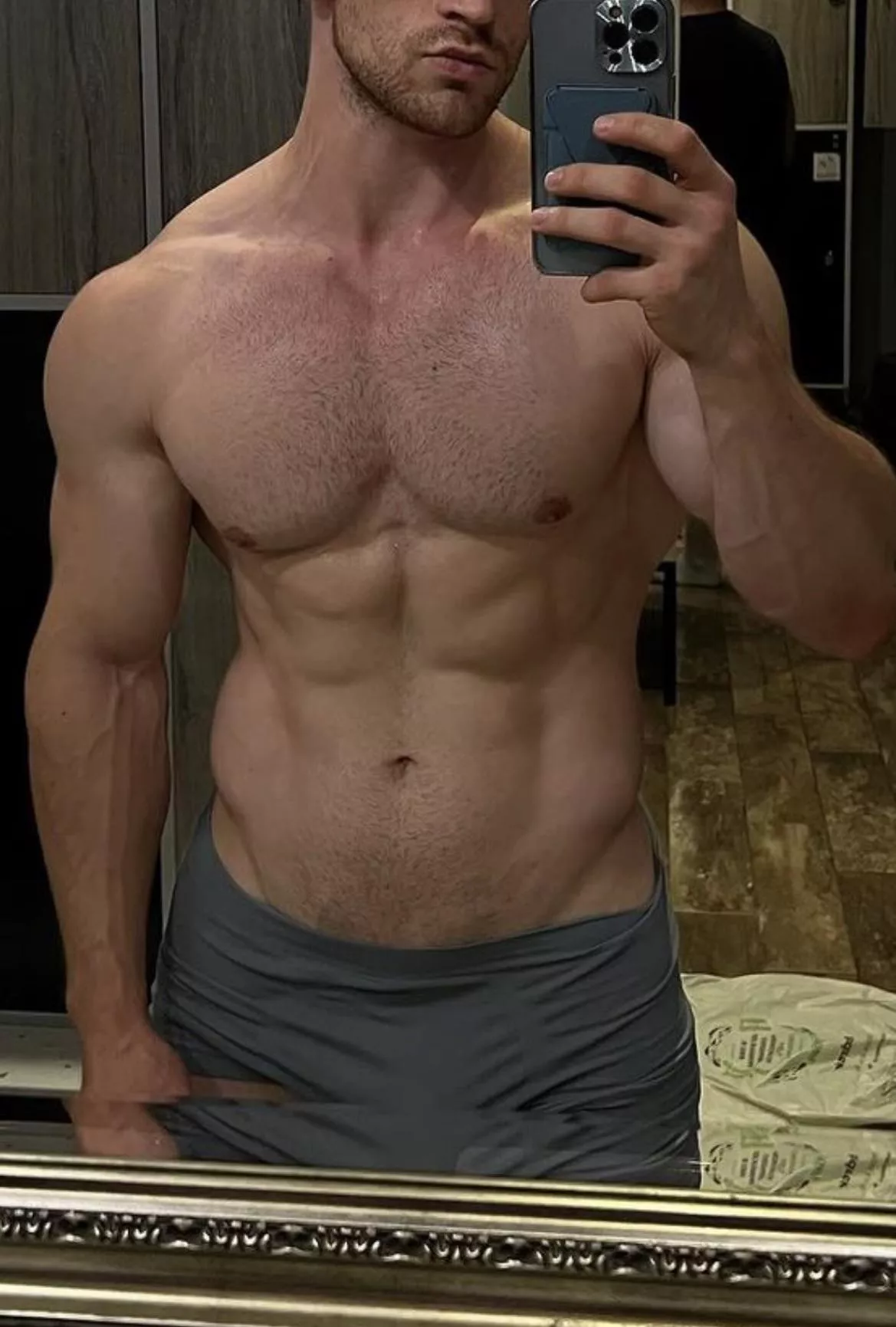 [24] Muscle/fit bros hmu posted by muscleboy4duty