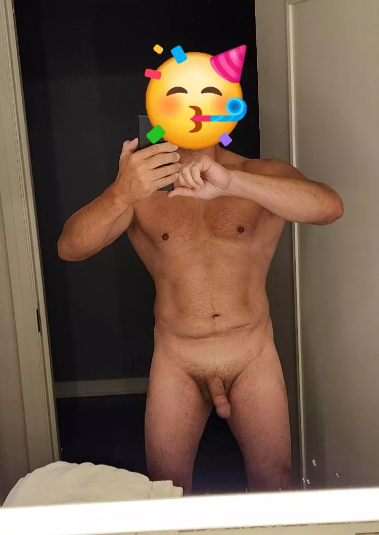 53(m)rateme, wanna make a porn posted by chariotman84