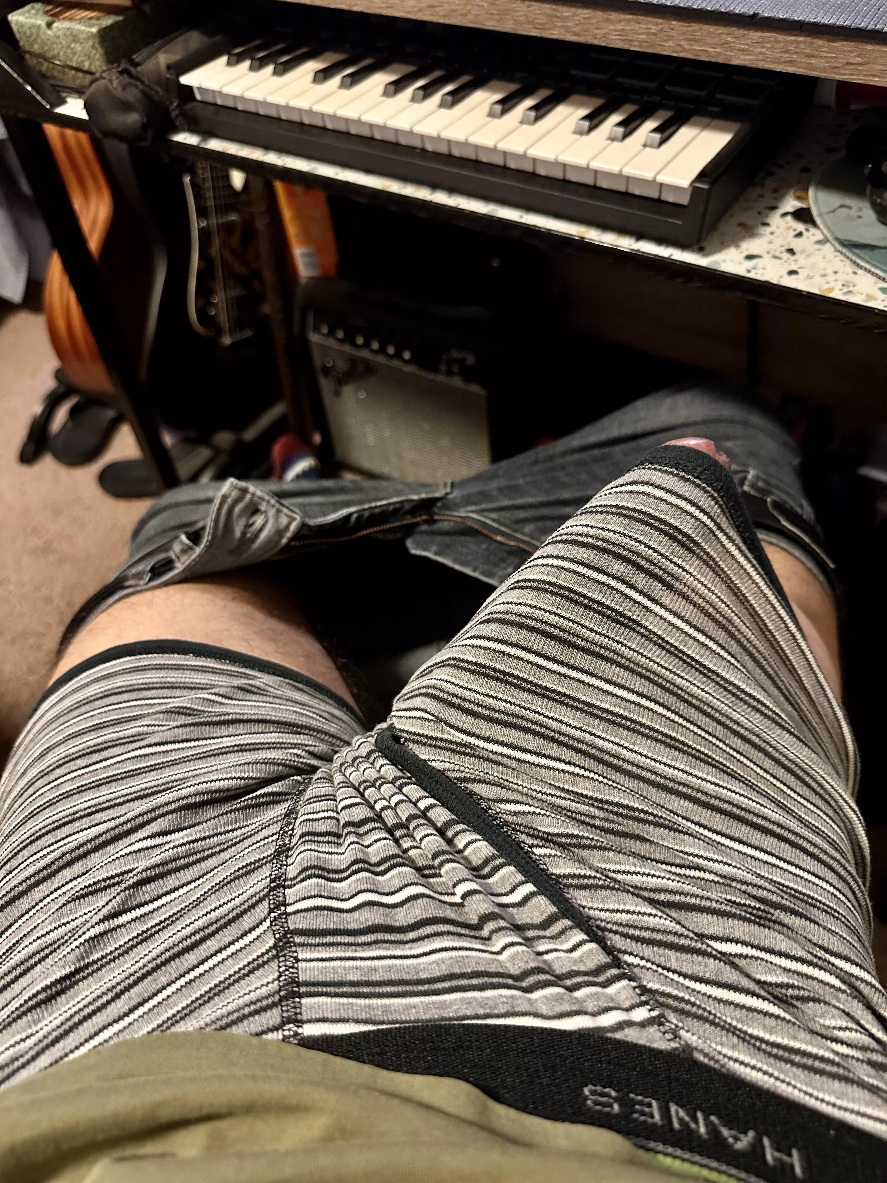 Bulging hard for you! posted by Lazy-Minute9345