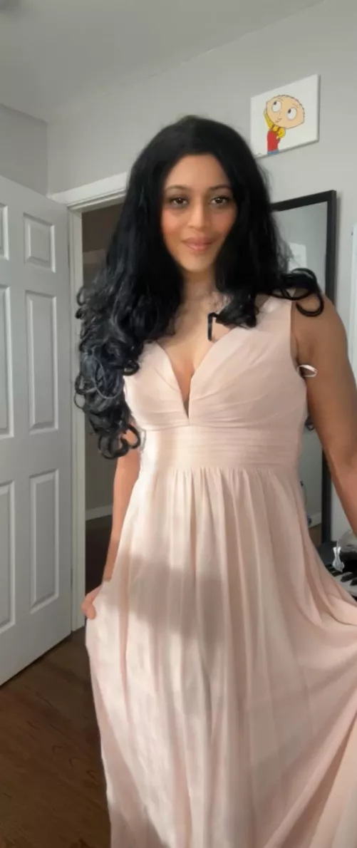 Do you like the dress by lovemyhole
