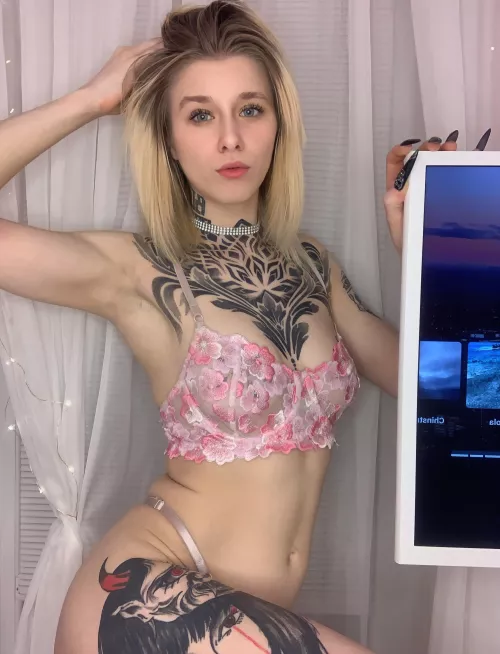 Even tough girls want to be nice girls sometimes by heretomess372