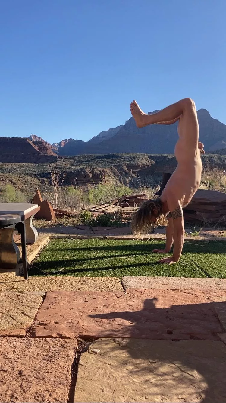 Getting a little sunshine on the under side  posted by Dirtydesertcowboy