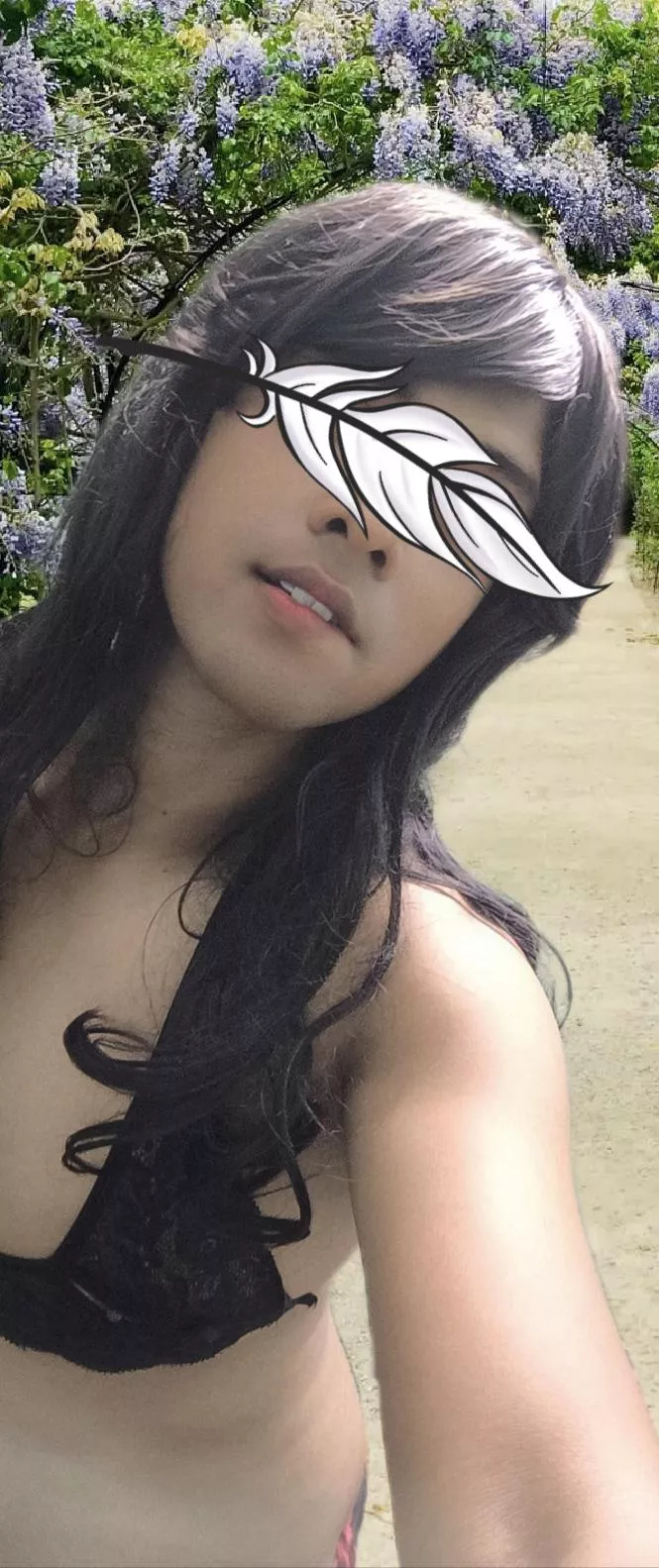 Hello guys posted by sissy_sona89