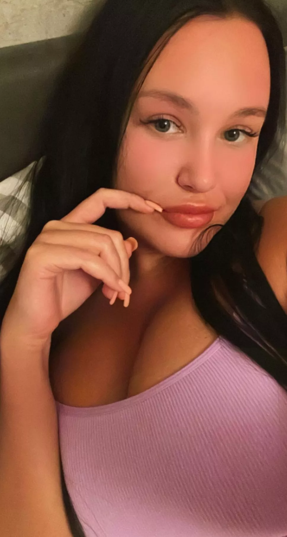 Here's a nude for you in case no one has sent you one today posted by mivvvy