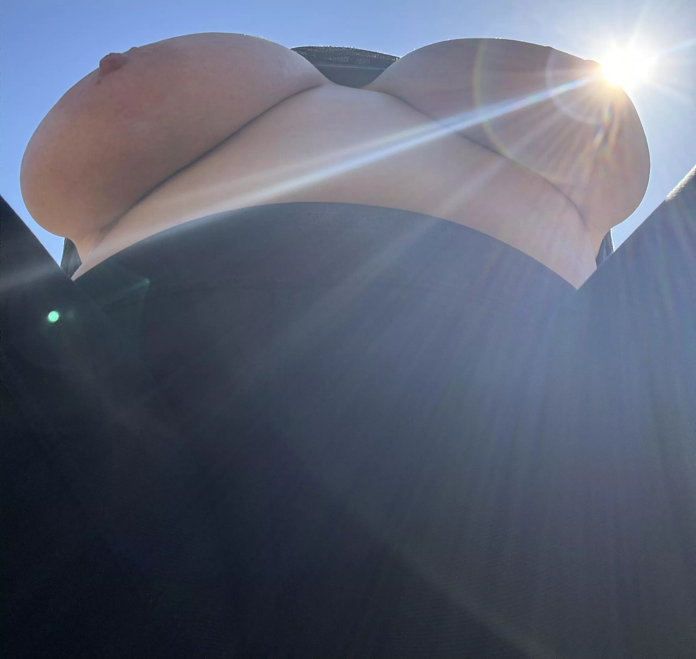 I am a Goddess Worship me  posted by Iwannabepunished