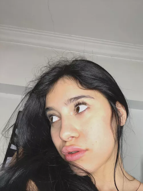 I like it when you look at my body so carefully by Kentsinoroyale