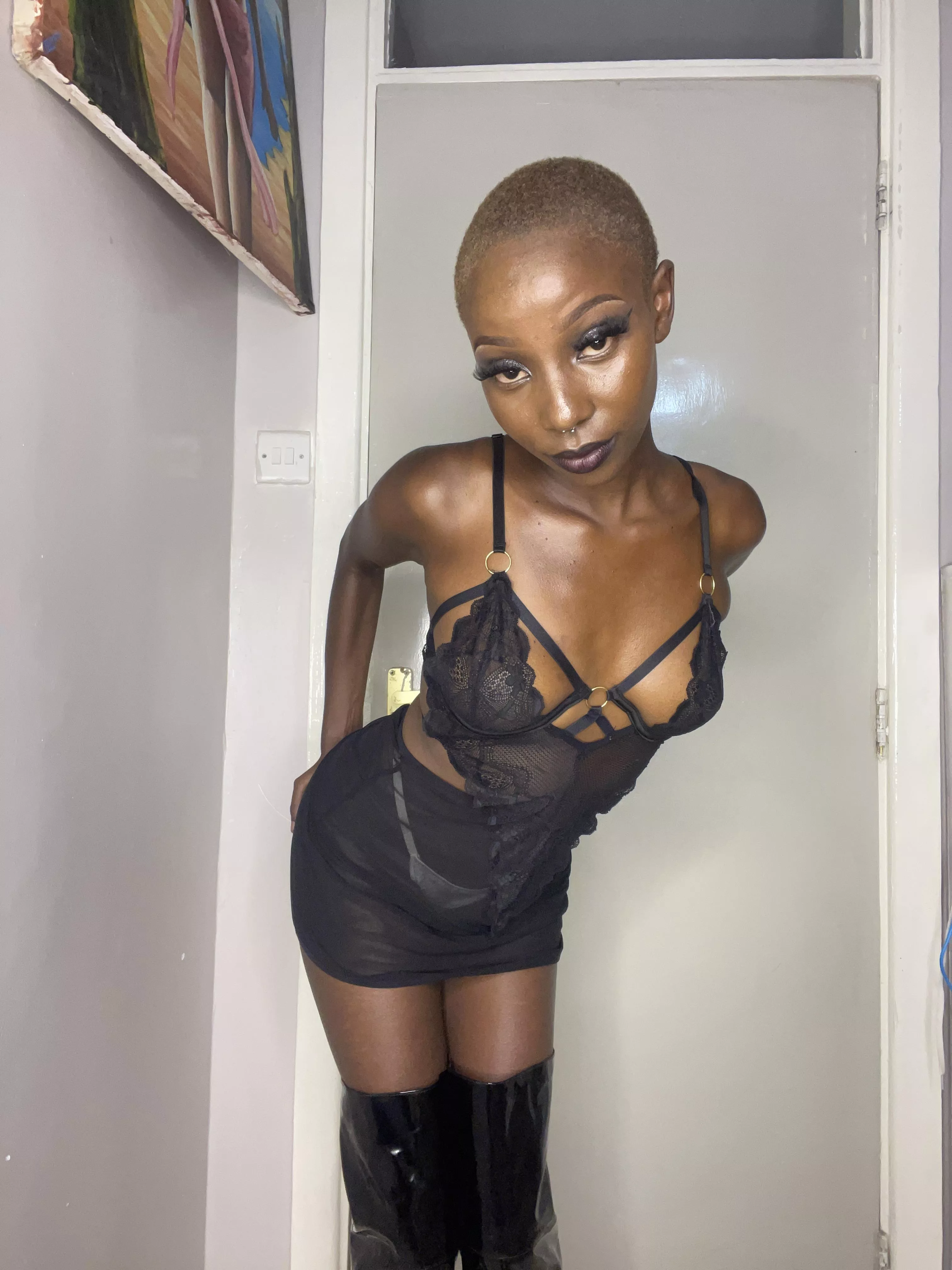 If you had to choose, would this be the perfect outfit for our first date? posted by HonestlyParalle