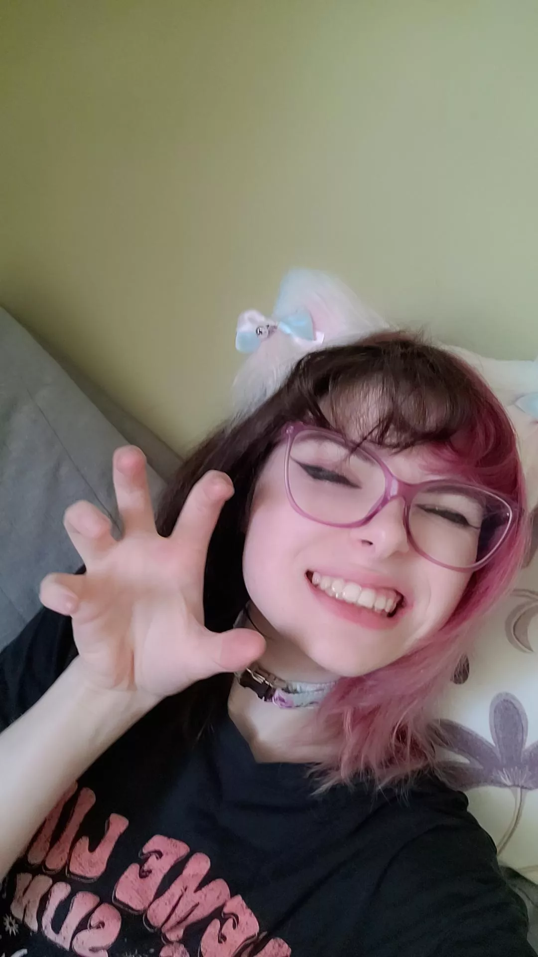 Just a puppy girl posted by Argentumbaby