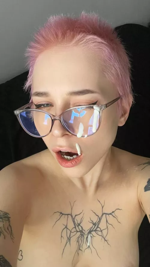 Leave a ❤️ if you're game, I wanna send nudes to random men by rilepahuhutu