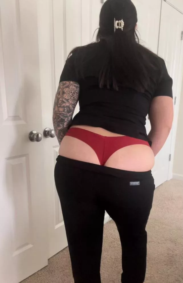 Look who’s back in scrubs! I wonder if my stalker is going to get me fired again posted by Jaded-Camel-5345