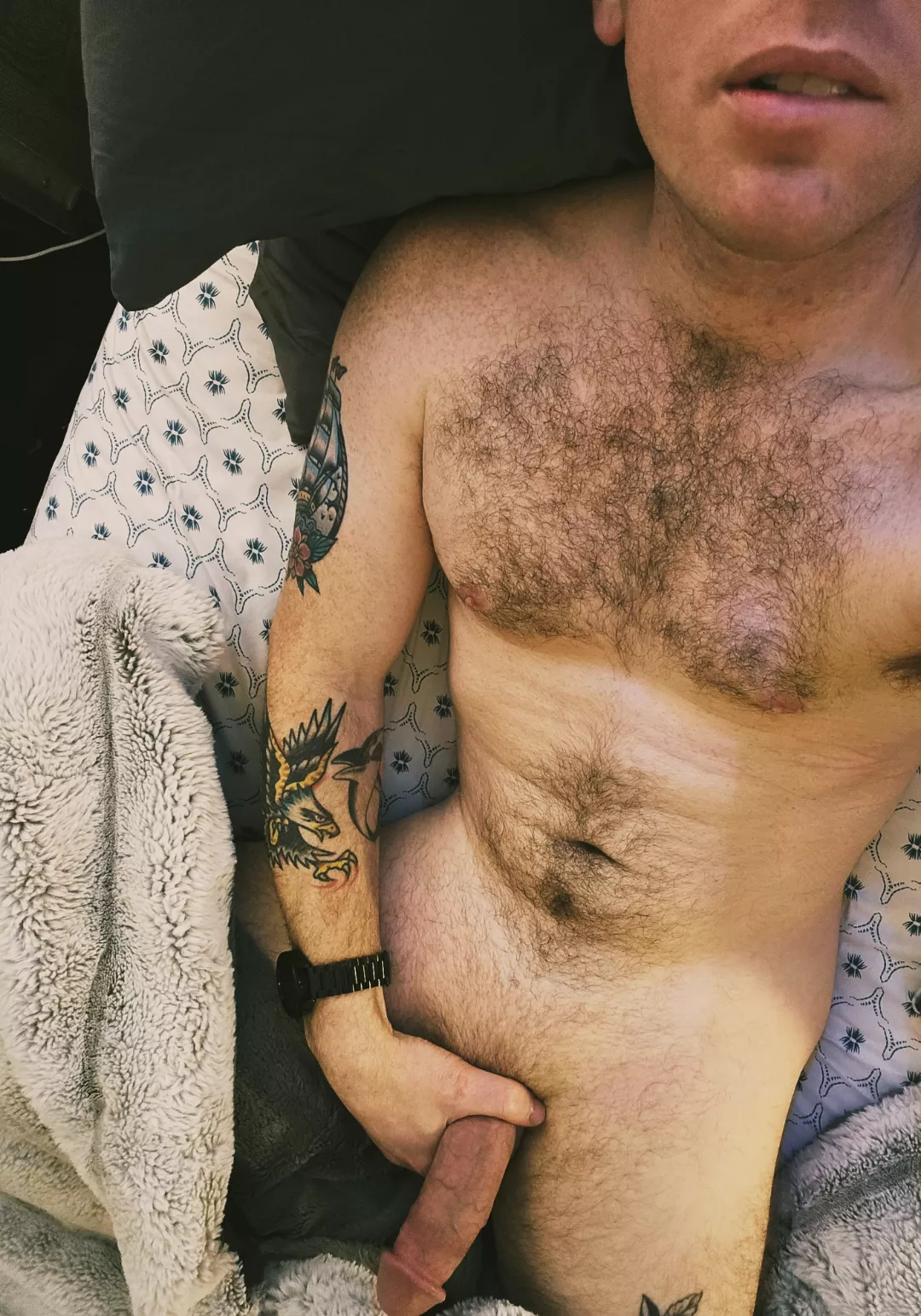 Looking for a helping hand.. or mouth posted by 9biguy0